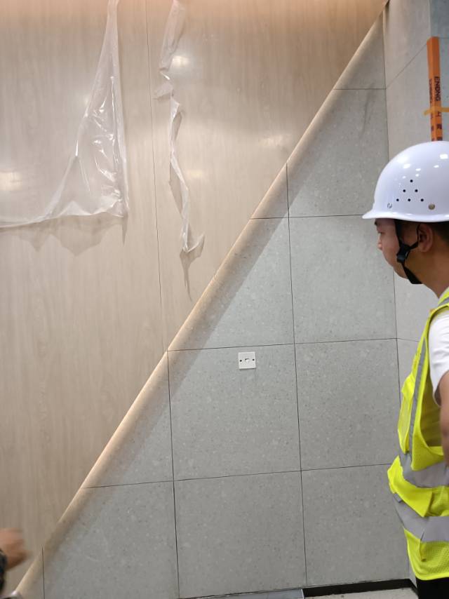 瓷砖修补找啥样的工人好(瓷砖修补找啥样的工人好呢) 瓷砖修补找啥样的工人好(瓷砖修补找啥样的工人好呢)